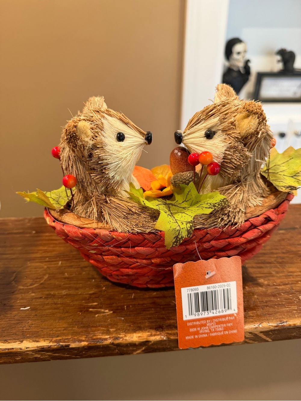 Rustic Autumn Hedgehog Basket Décor